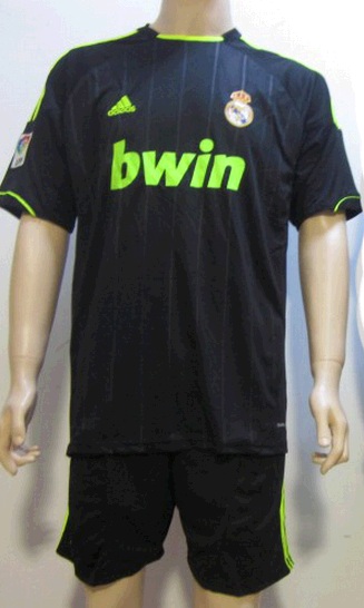 Real Madrid News: Real Madrid away jersey 2012-2013