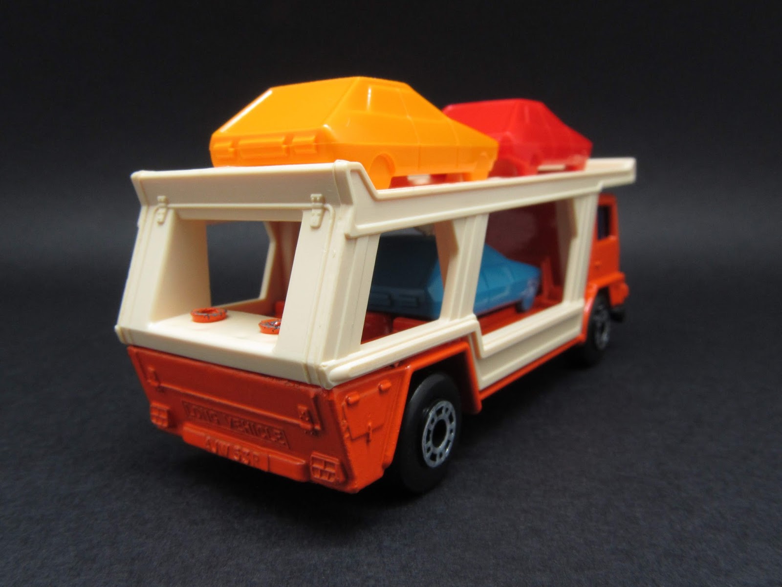 matchbox no 11 car transporter 1976