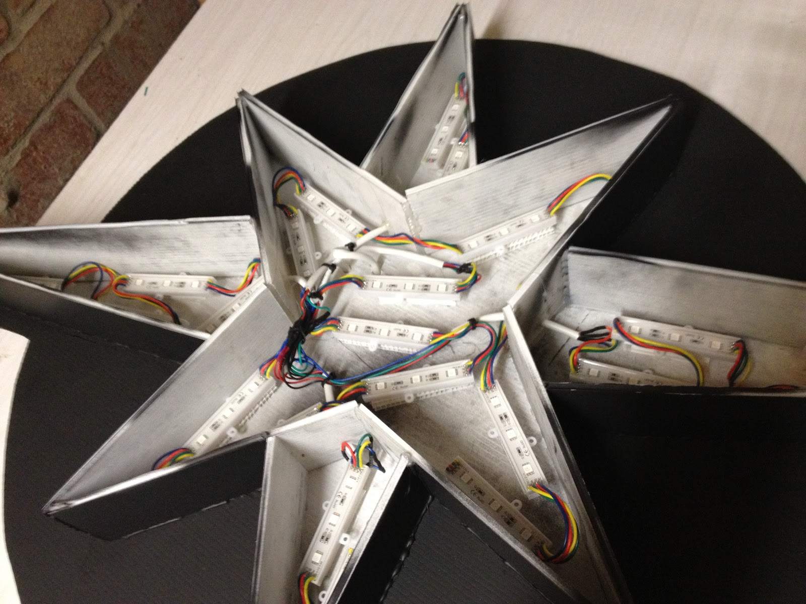 Tom's Christmas Lights Holdman Coro Star