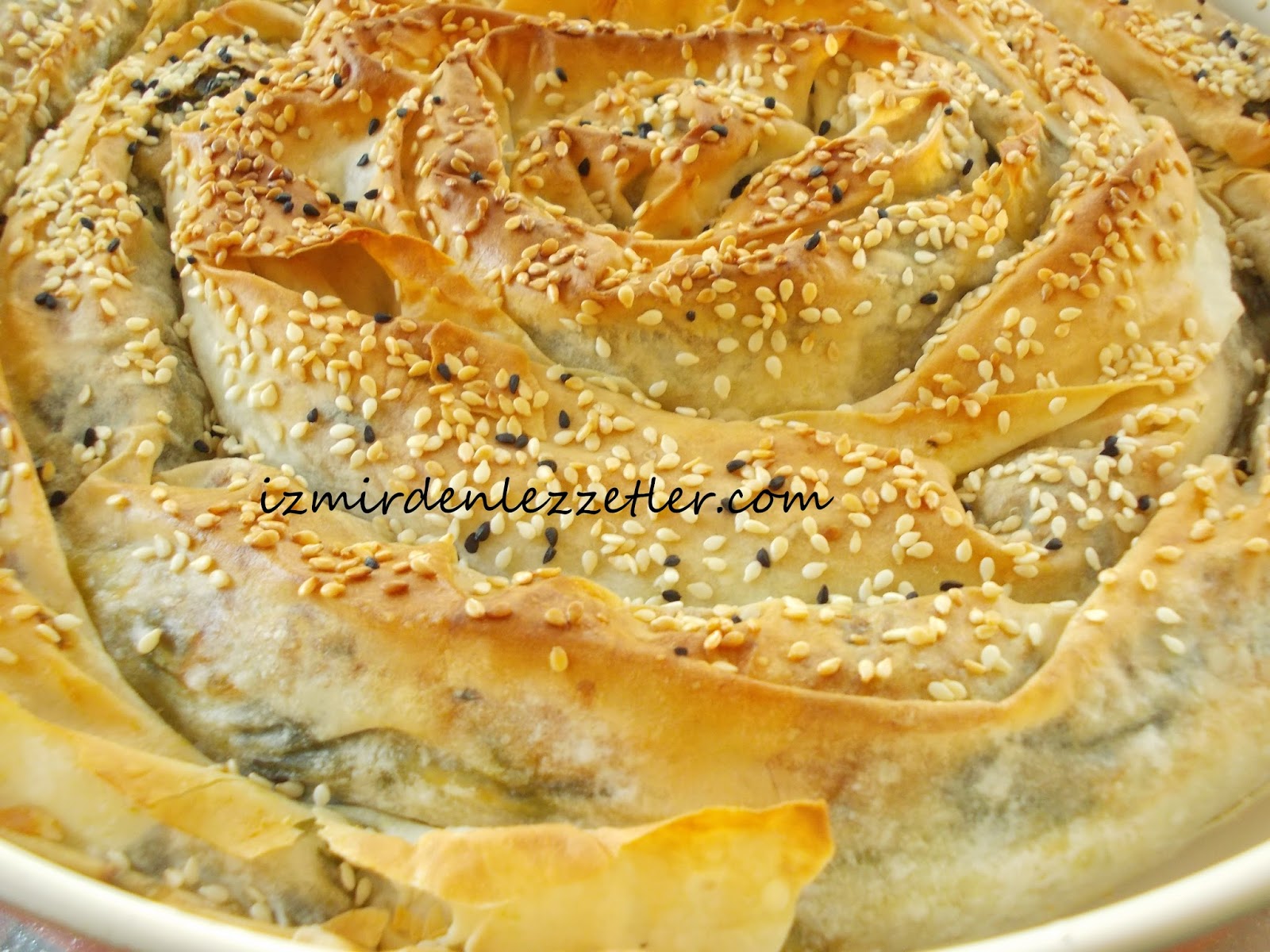 Ispanaklı Peynirli Sarmal Börek İzmirdenlezzetler