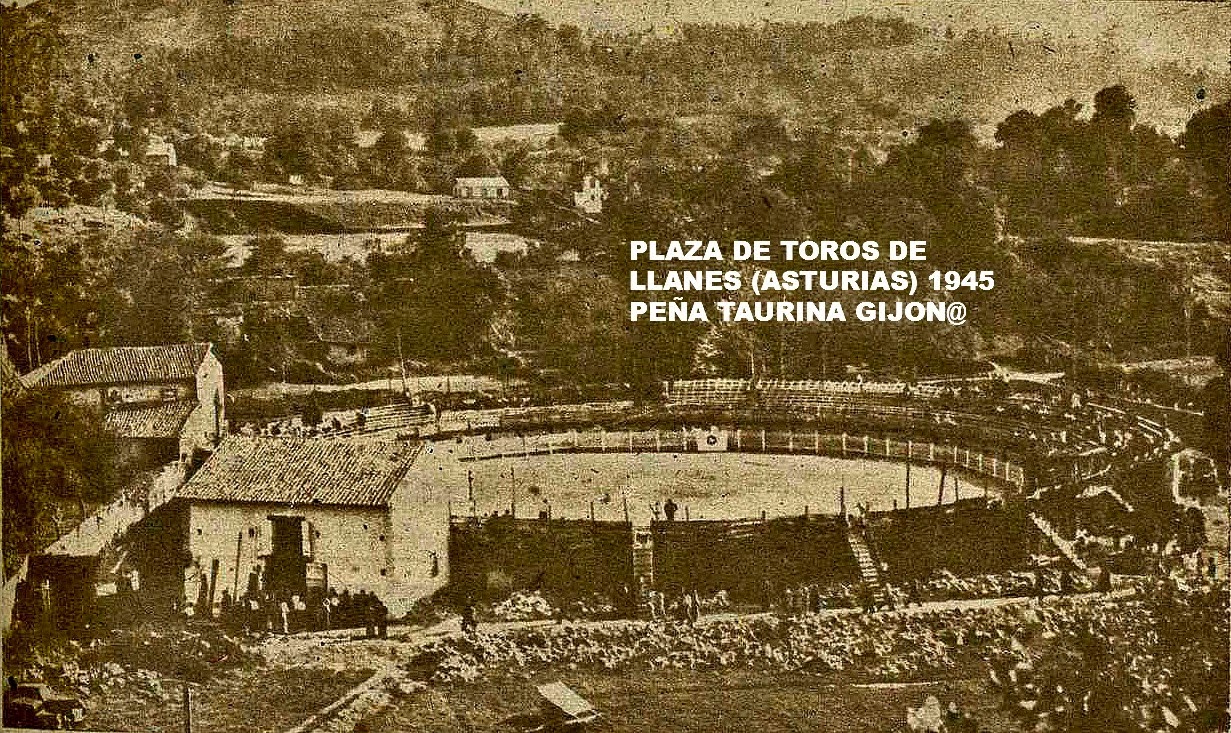 PLAZA DE TOROS DE LLANES