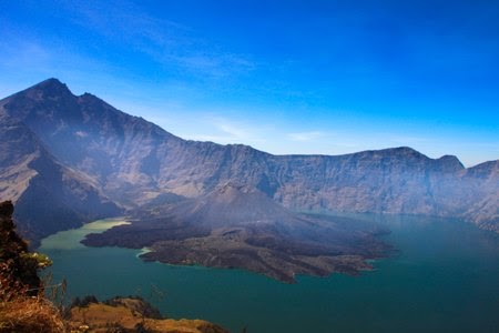 GUNUNG RINJANI