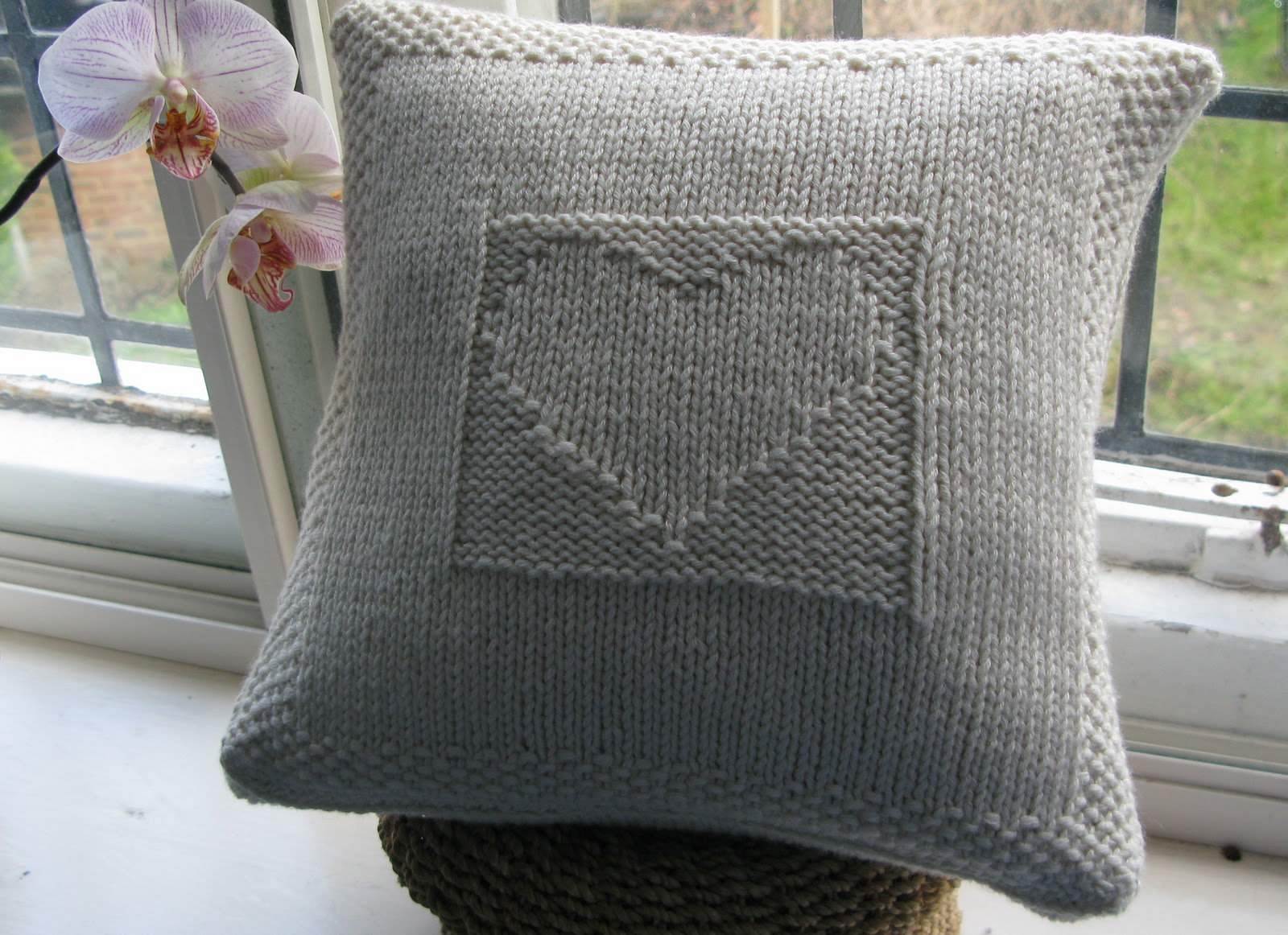 Spots and Stripes: My first knitting pattern