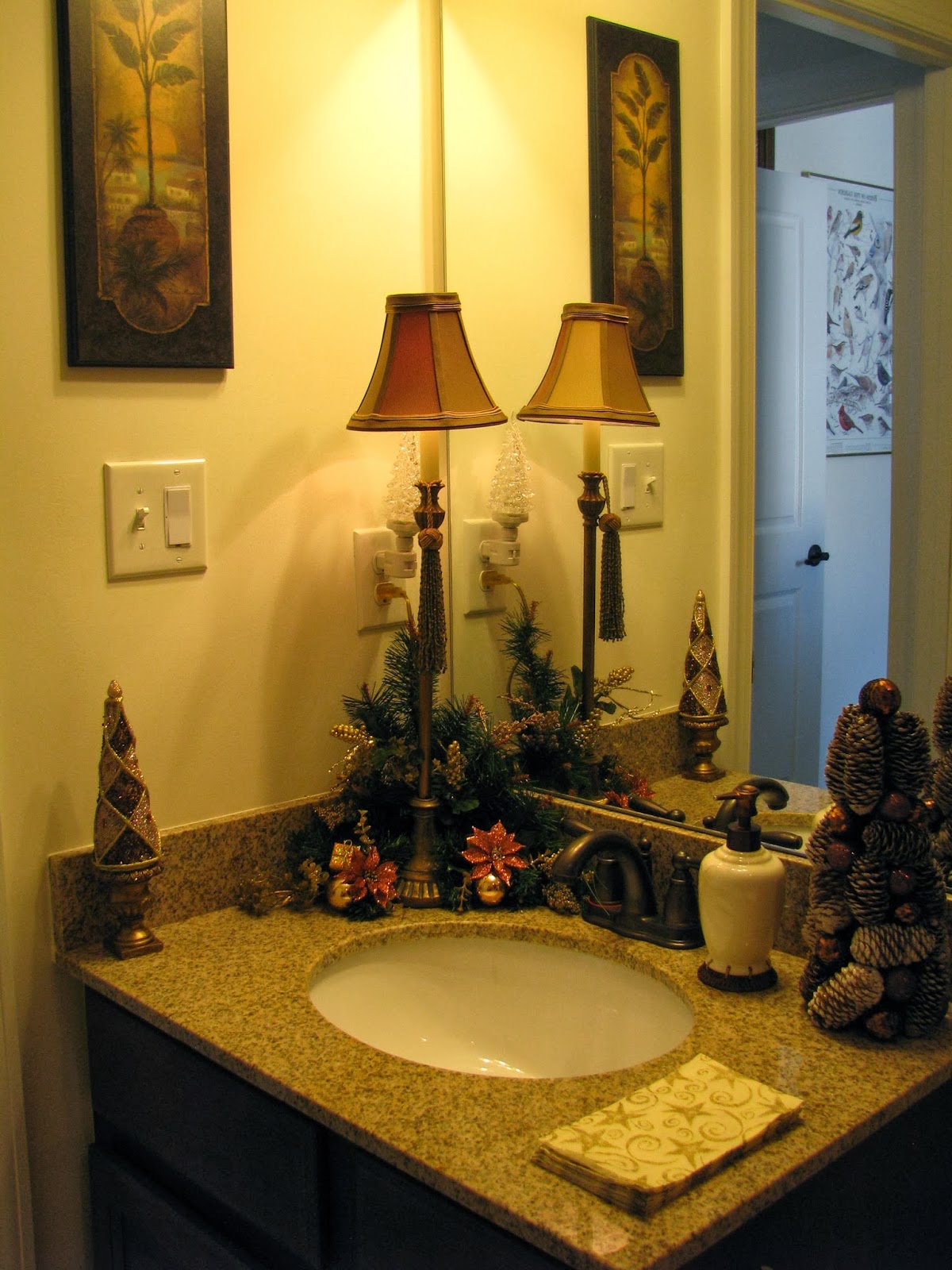 Designs by Pinky: ~~~Yup, I decorate the Bathrooms Too!!!~~~