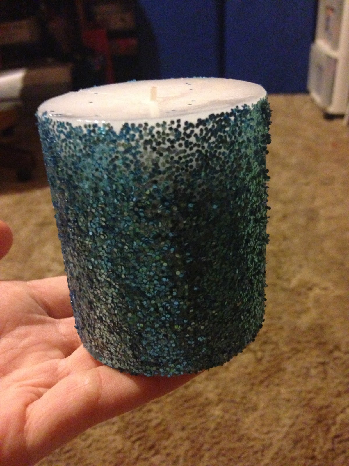 Life As The Coats DIY glitter candle