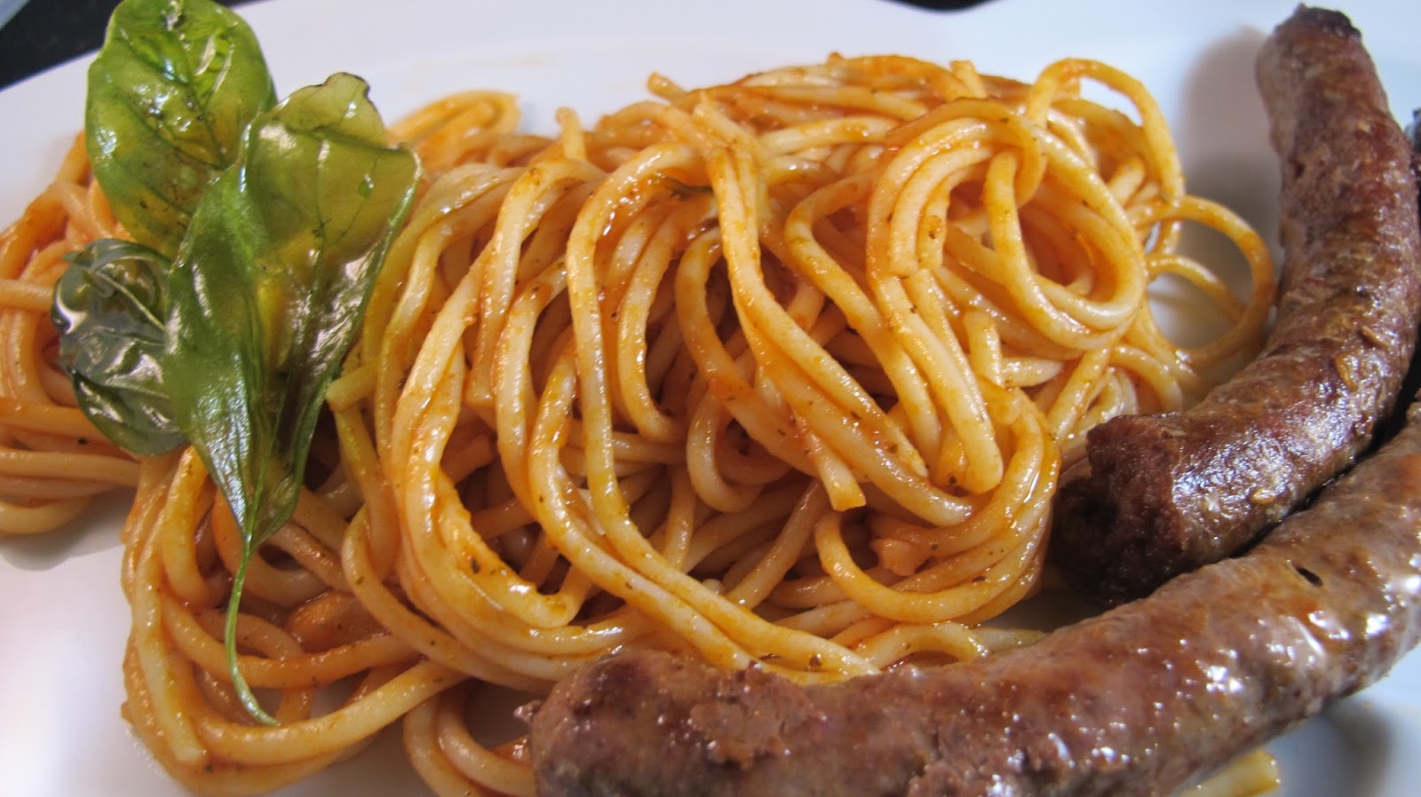 Pâtes à la sauce tomate et merguez Le Blog de Cuisine en bouche