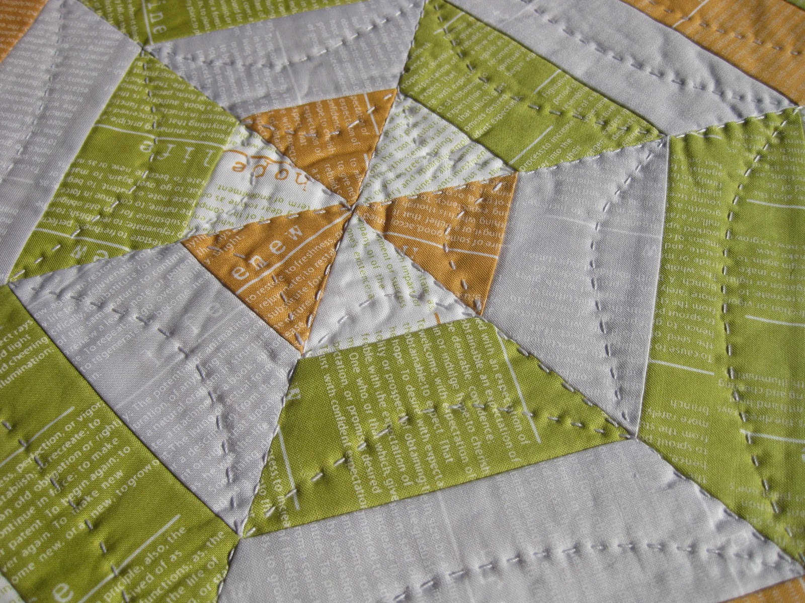 pieceful life little quilt mondayspider web mini