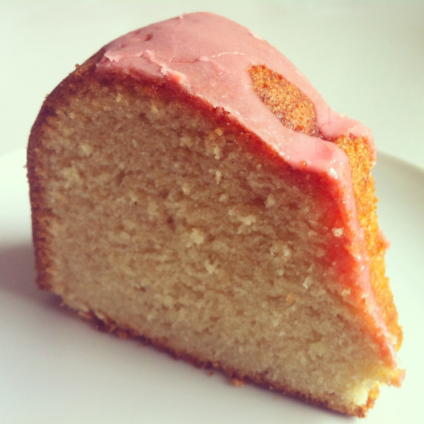 Strawberry Yoghurt Cake BakingBar