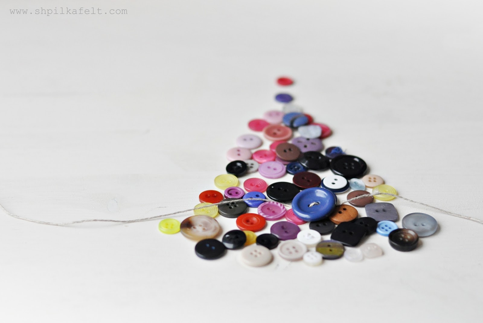 Shpilkafelt Decorating With Buttons
