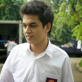 Foto Kevin Julio Pakai Baju Sragam SMA Foto Kevin Julio Pakai Baju Sragam SMA