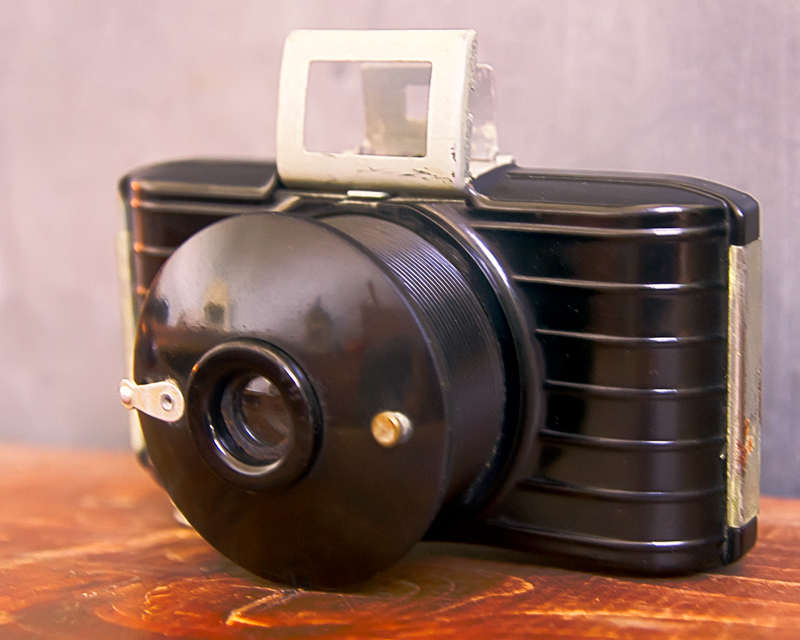Beacon 225 Kodak Bullet Camera and Brownie Hawkeye Flash