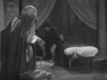 Coach of the Montana Mauler in action via Doctor Who GIFs