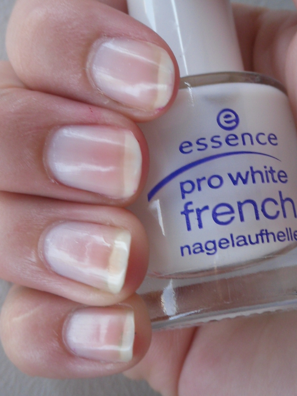 Misch's Beauty Blog Review Essence Pro White French Base Coat