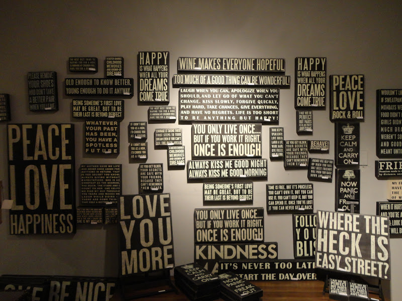 De Victoria's Armoire a chez moi / Vero Palazzo Home Deco