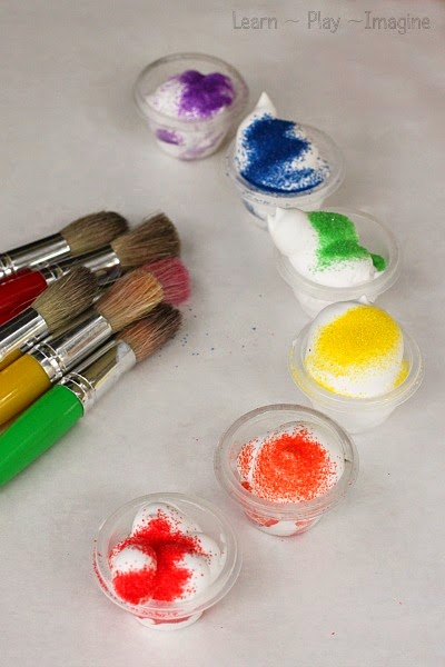 How to make textured sand paint with just two ingredients - I love quick and easy play recipes!