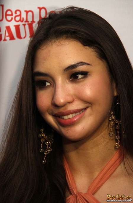 c a c a m e r b a manohara seksi demi wujud di dunia c a c a m e r b a manohara seksi demi wujud di dunia