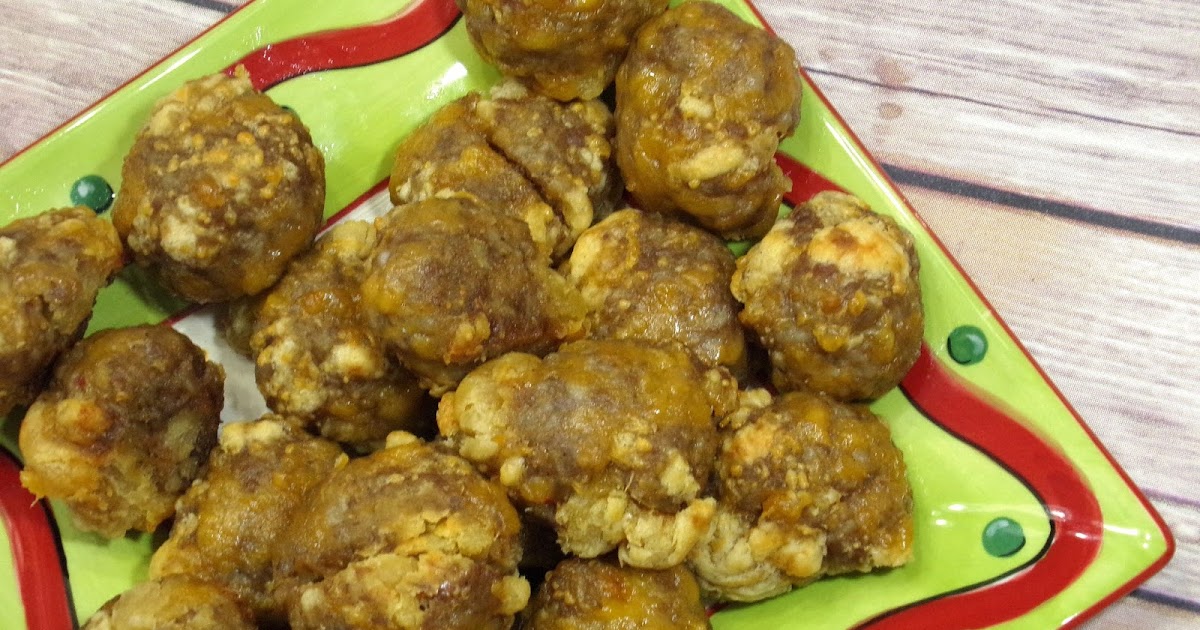 FallFamilyMeals With Pillsbury. {Sausage Crescent Cheese Balls}