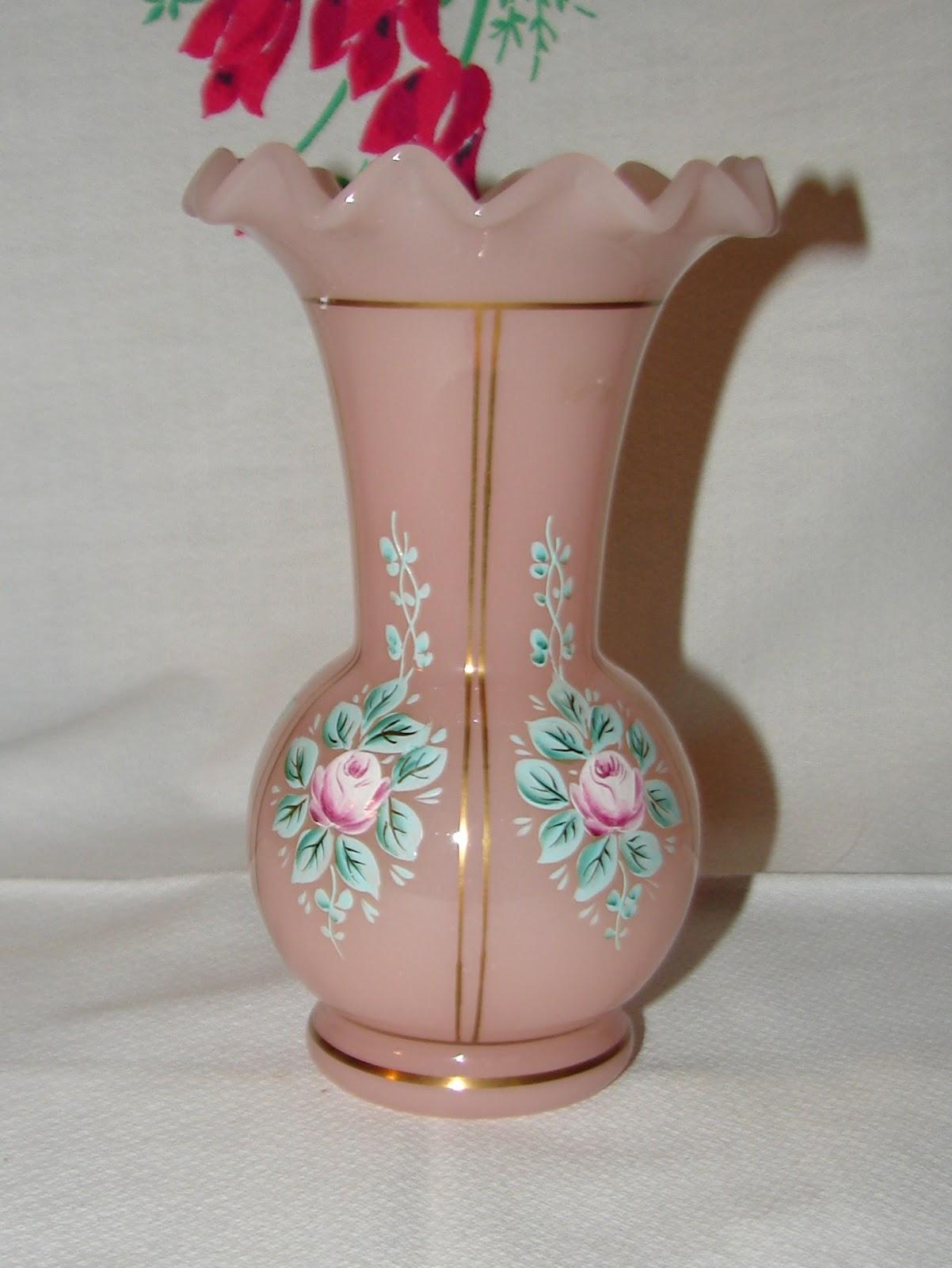 Farm Girl Pink Pretty Vintage Vases Redwing Fenton