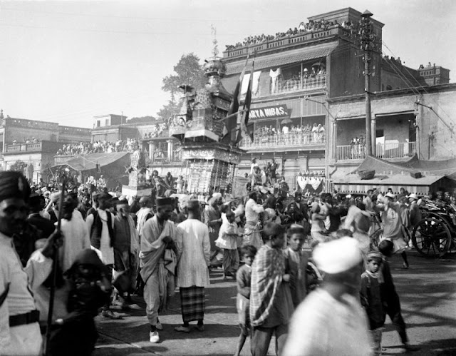 Muharram+procession+with+taziya+-+Kolkata+(Calcutta)+c1912-14+b