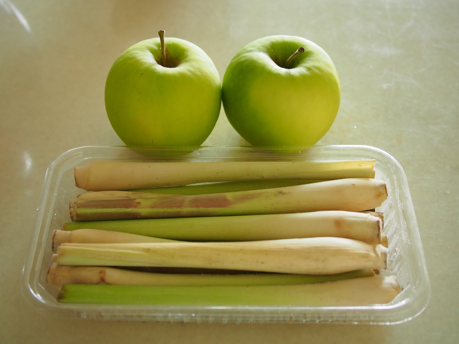 Simple Everyday Food Lemongrass Green Apple Drink