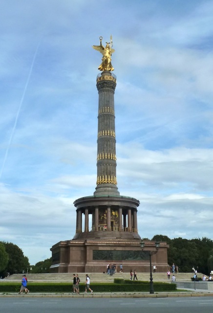 Rowdy In Germany Dresden