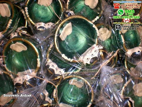 Souvenir Asbak Clay Blitar Souvenir Asbak Clay Blitar