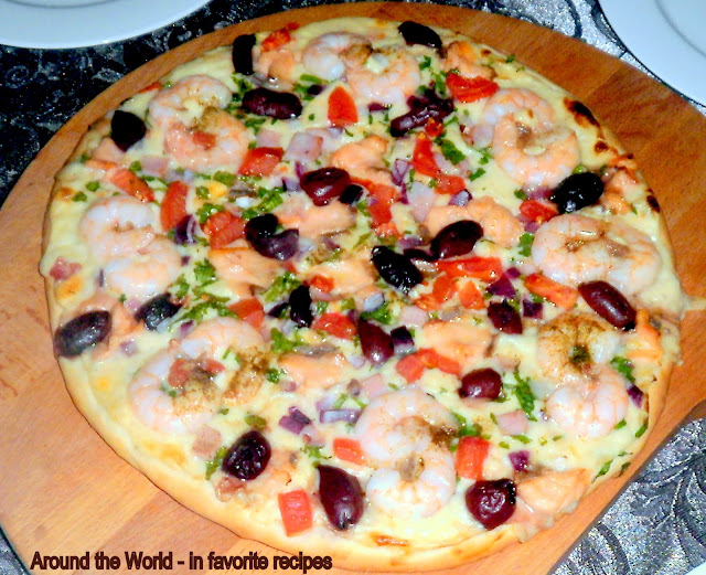 Around the World in favorite recipes Seafood Pizza with Garlic and