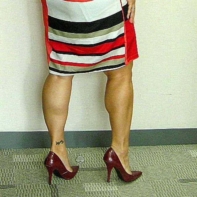 Her Calves Muscle Legs Sexy Thick Calves