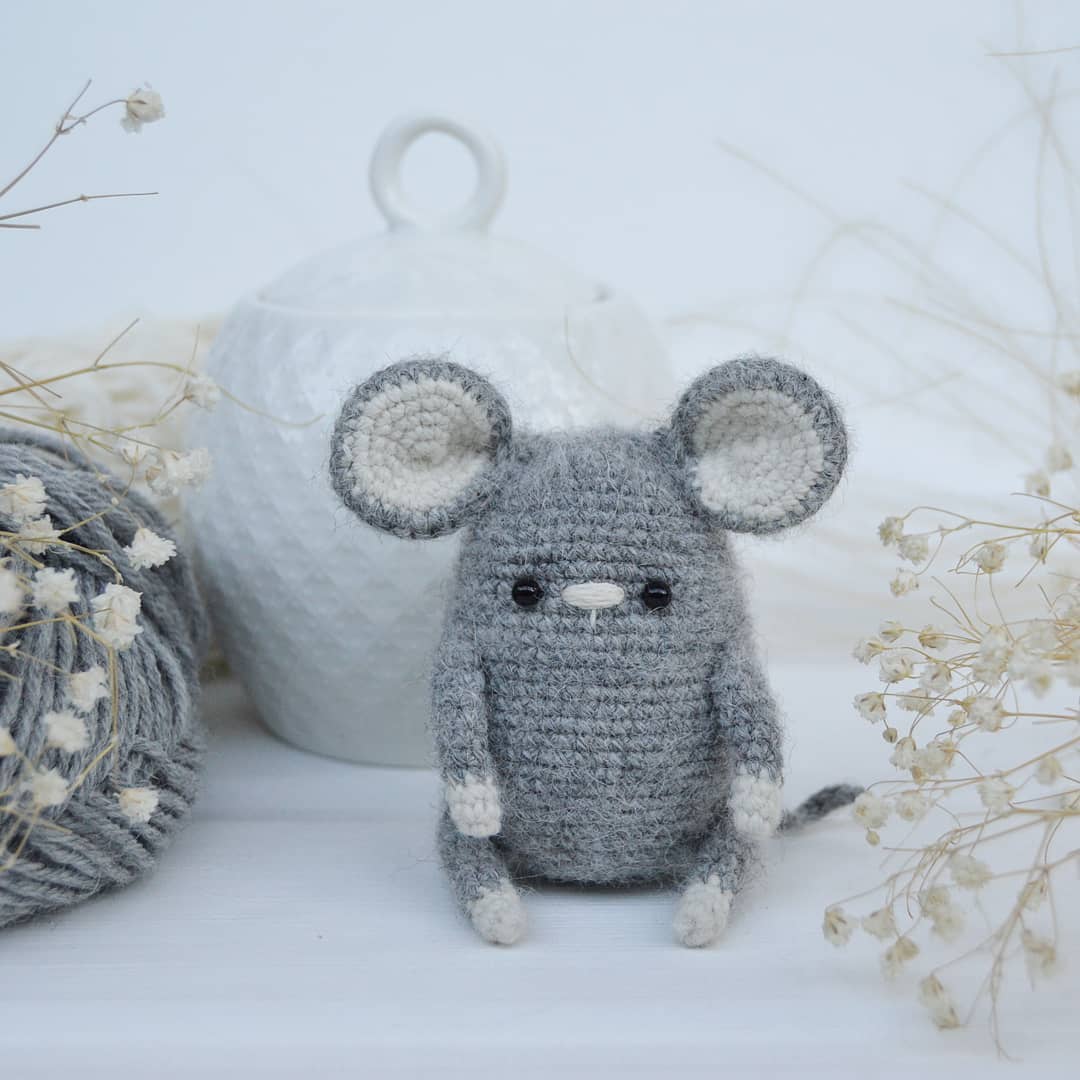 Мышонок амигуруми крючком Мышонок амигуруми крючком