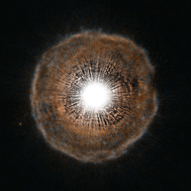 Red Giant U Camelopardalis blows a Bubble!