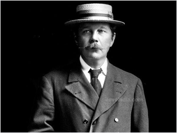 Ternyata Sir Arthur Conan Doyle Pernah Jadi Pemain Bola [ www.BlogApaAja.com ]