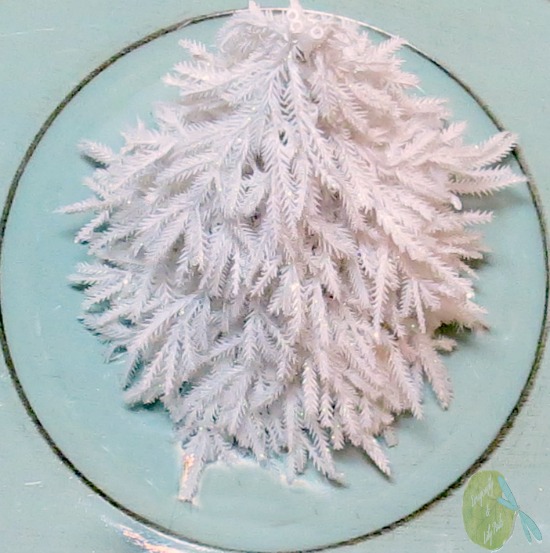 White Christmas Tree, 15 minute Craft, Blue Charger, Craft Lightning Holiday Edition