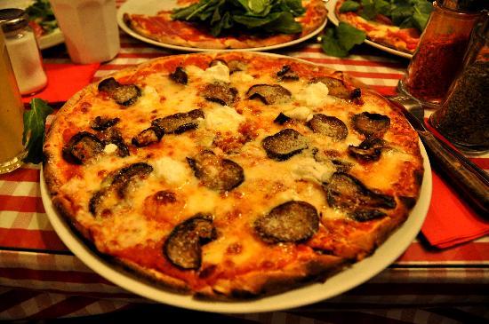 İstanbul�un En İyi 2 PizzacısıHayat Yoldayken Güzel!