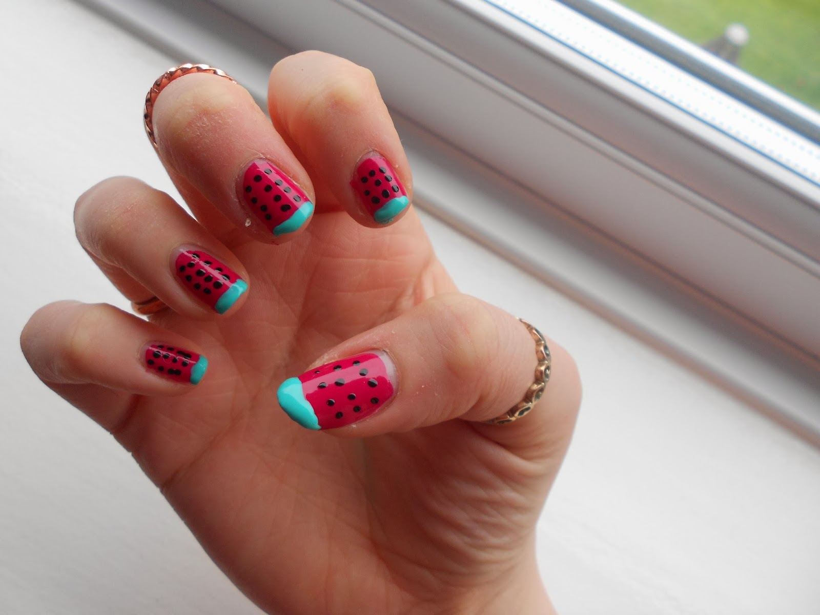 Nagel Ideen Maybelline Jade Moisture Extreme 590 Burgundy