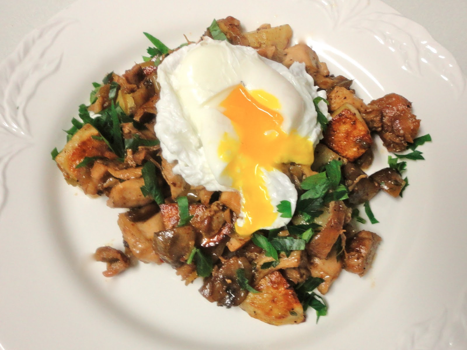 Chicken and Mushroom Hash with Poached Eggs C H E W I N G T H E F A T