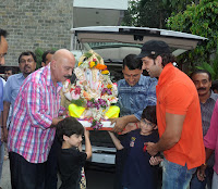 Hrithik Roshan at Ganpati Visarjan Photo Gallery