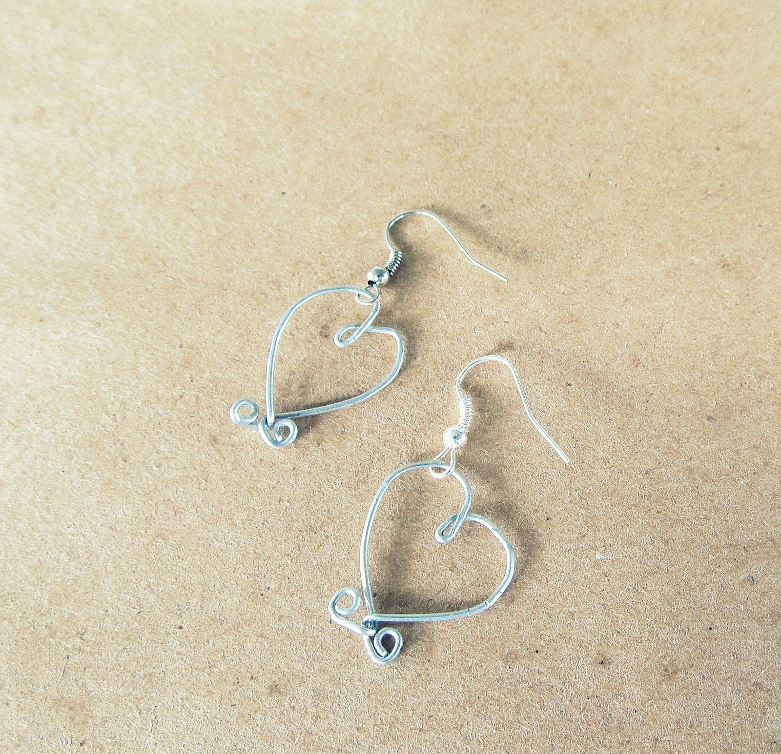 WobiSobi Heart, Wire Earrings,DIY