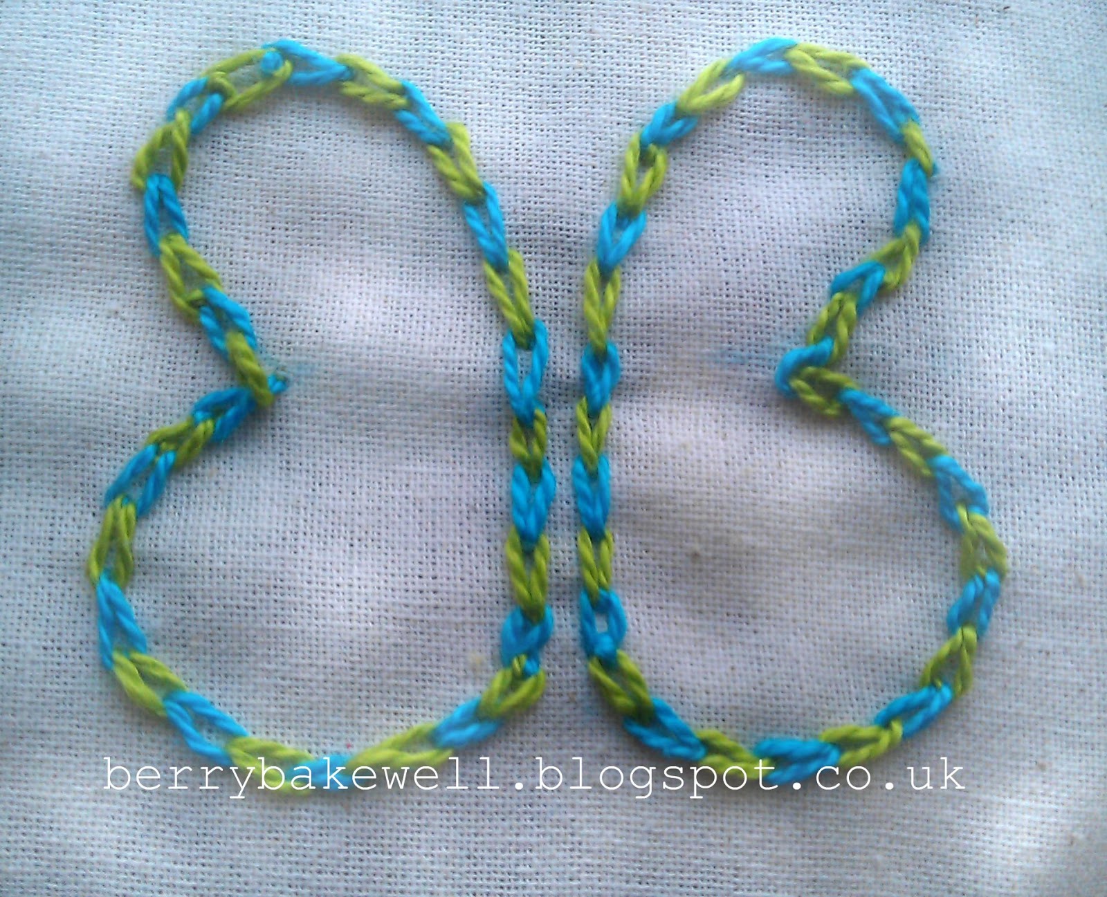 Berry Bakewell TAST Week 46 Magic or Checkered Chain Stitch