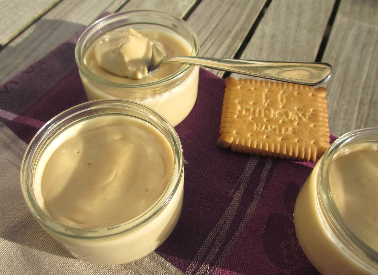 COOKING JULIA CRÈMES DESSERT BISCUITÉES