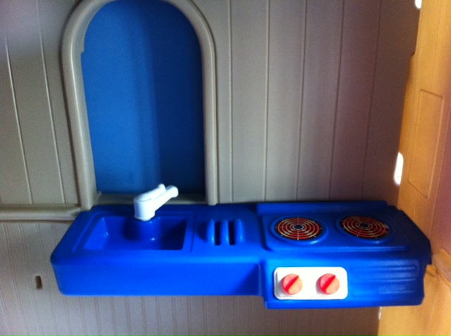 little tikes country cottage