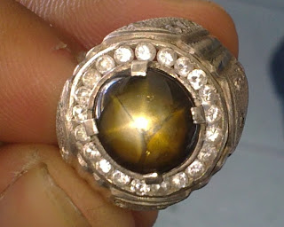 black golden star sapphire