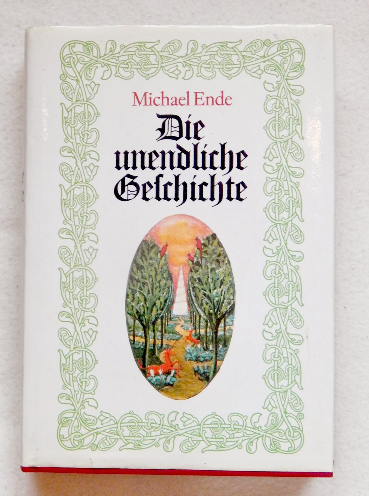 Eine Buchliebhaberin Rezension Die Unendliche Geschichte Von Michael Ende Lovelybooks Klassiker Der Weltliteratur