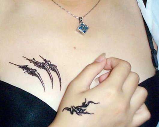 hand tattoos for females