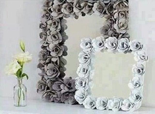 flores de carton para decorar un espejo