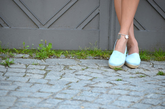 TheSkinnyandtheCurvyone_Fashionblogger_Munich_Fashion_München_Blogger_Spitzenshorts