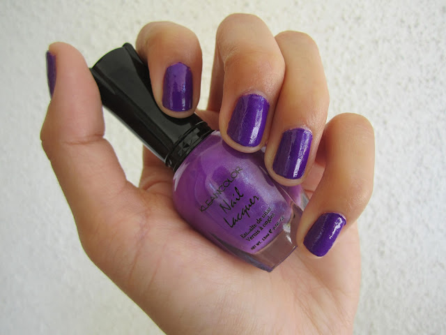 Andrea's Nails: Neon Purple by Kleancolor