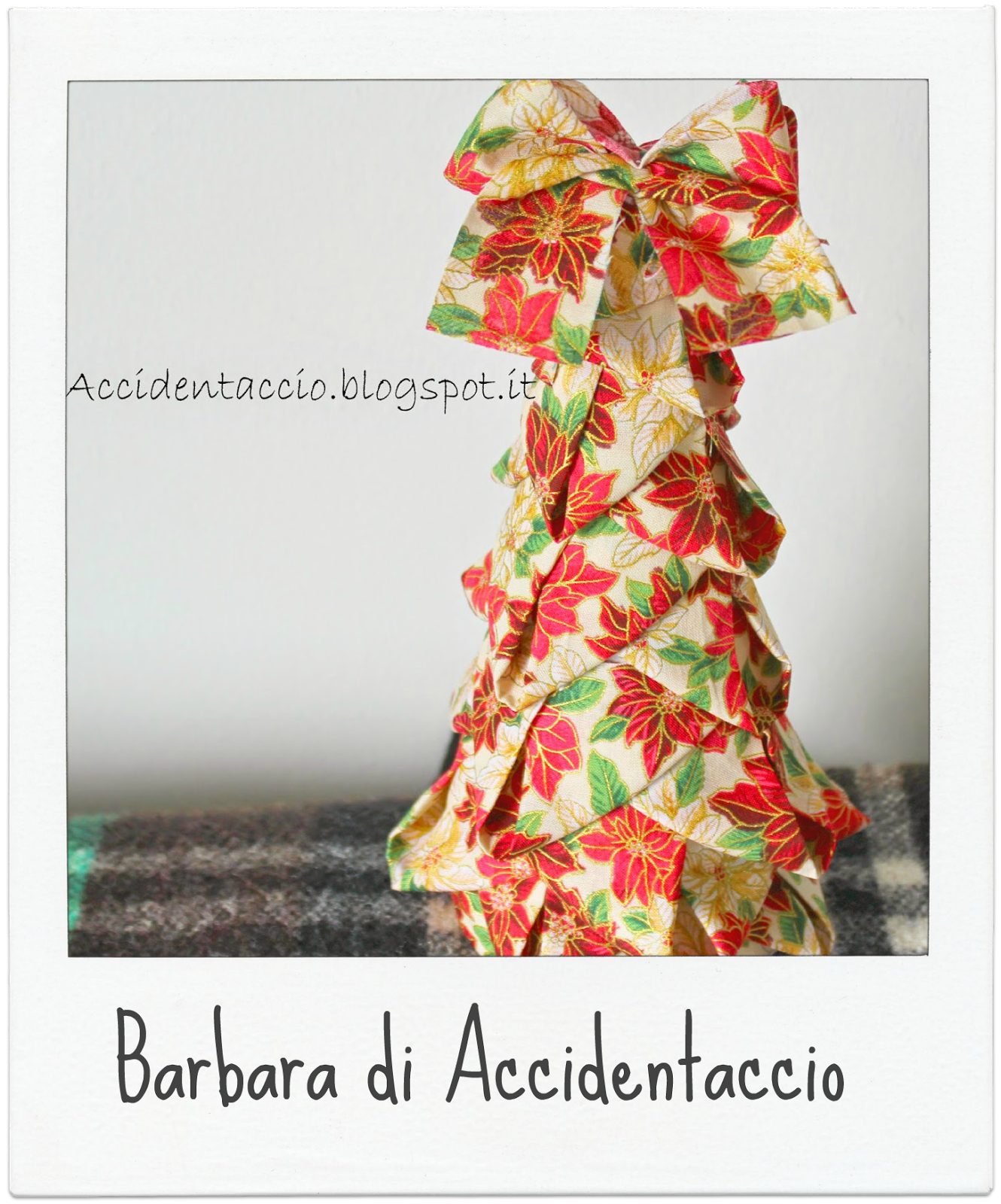 http://accidentaccio.blogspot.it/2014/12/handmade-christmas-albero-di-natale-patchwork.html