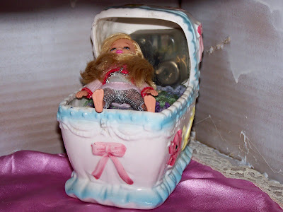 Фото детской мебели для куклы Барби