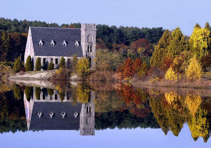 MIRROR LIKE BEAUTIFUL WATER REFLECTIONS‎ Awesome+Reflection+Photos+%25287%2529