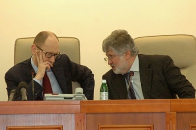 Траншевый скандал: Коломойский и Яценюк разворовывают кредит МВФ